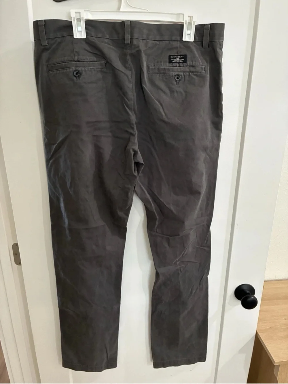 Banana Republic Aiden Chino Pants in Dark Gray